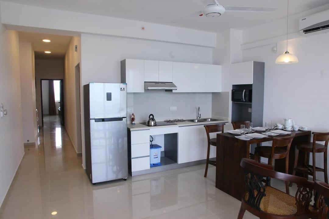 Aqua Vista Διαμέρισμα Uswetakeiyawa Εξωτερικό φωτογραφία